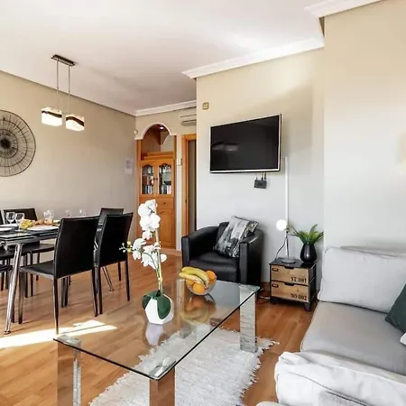 Stunning Penthouse In The Centre Of Apartment *